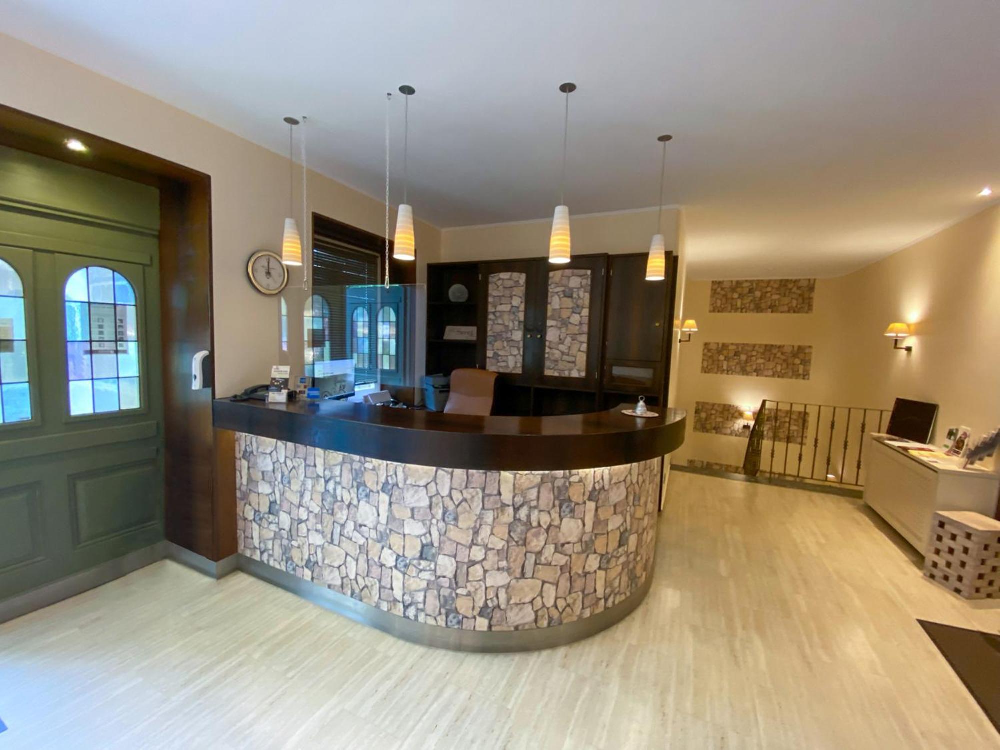 Hotel Angerland Garni Ратінген Екстер'єр фото