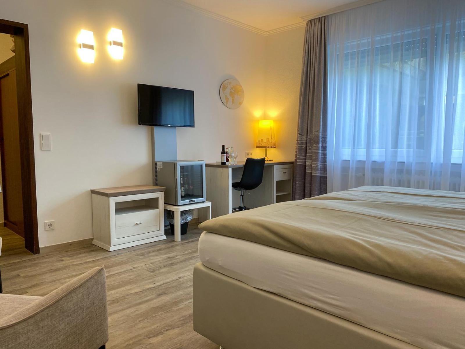 Hotel Angerland Garni Ратінген Екстер'єр фото