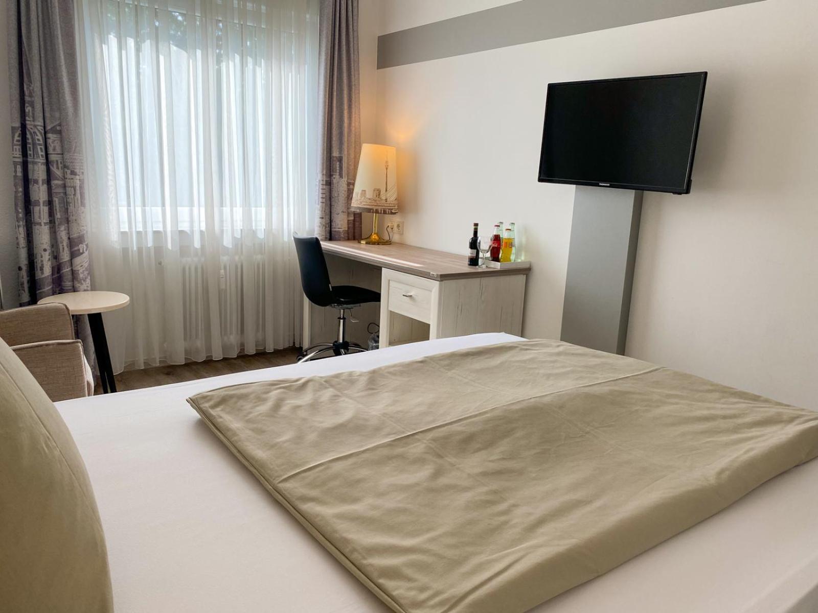 Hotel Angerland Garni Ратінген Екстер'єр фото